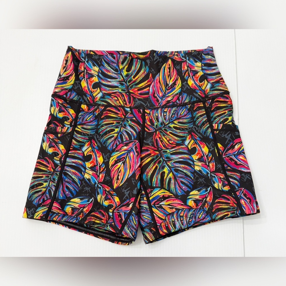Colorful Leaf Print Women's Shorts